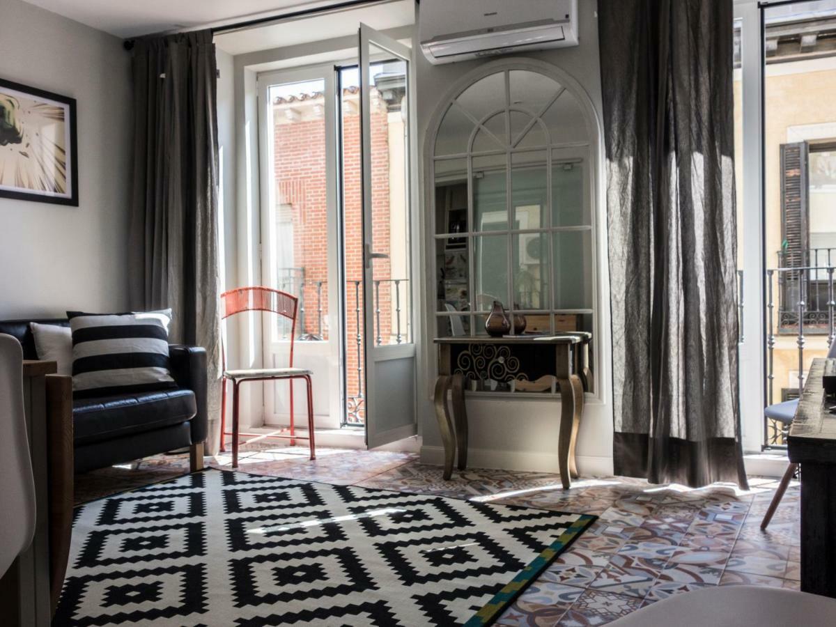 Cozy Apartment In Downtown Мадрид Екстериор снимка